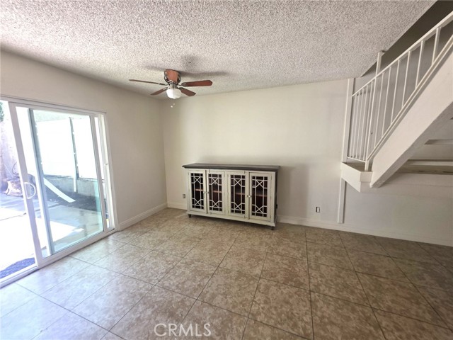 Detail Gallery Image 15 of 38 For 26938 via Terraza, Saugus,  CA 91350 - 3 Beds | 3 Baths