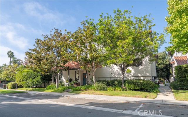 13 Coronado Court, Manhattan Beach, California 90266, 3 Bedrooms Bedrooms, ,3 BathroomsBathrooms,Residential,Sold,Coronado,SB23195561