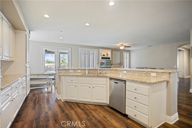 Detail Gallery Image 13 of 61 For 2662 Preakness Way, Norco,  CA 92860 - 6 Beds | 3/1 Baths