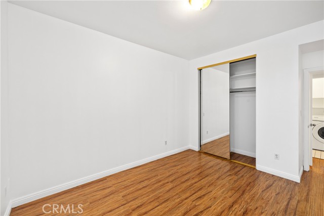 Detail Gallery Image 15 of 39 For 4845 Elmwood #C,  Los Angeles,  CA 90004 - 3 Beds | 3 Baths