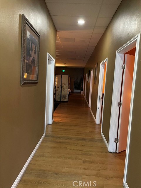 0, Orange CA: https://media.crmls.org/medias/56d977aa-6d8d-455a-bce5-387520c86f18.jpg