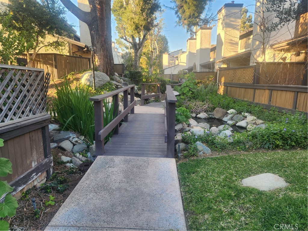 https://media.crmls.org/medias/56d9a9c1-39b9-4add-942d-d027ecd1295e.jpg?preset=X-Large
