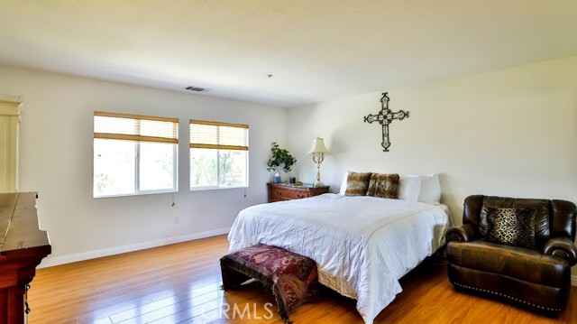 Detail Gallery Image 43 of 57 For 21817 Charlotte Ct, Canoga Park,  CA 91304 - 5 Beds | 2/1 Baths