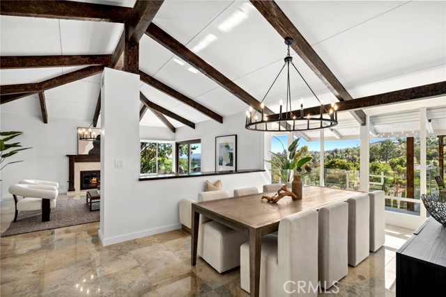 10255 Overhill Drive, Santa Ana CA: https://media.crmls.org/medias/56db09e8-ce2f-4e09-93f1-a84d8f4e6d19.jpg