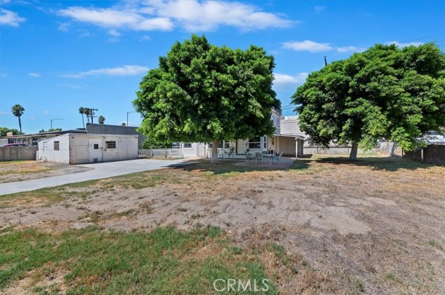 3713 Packard Street, Jurupa Valley CA: https://media.crmls.org/medias/56db5884-6608-4ab3-bd29-bf29dcc6072e.jpg