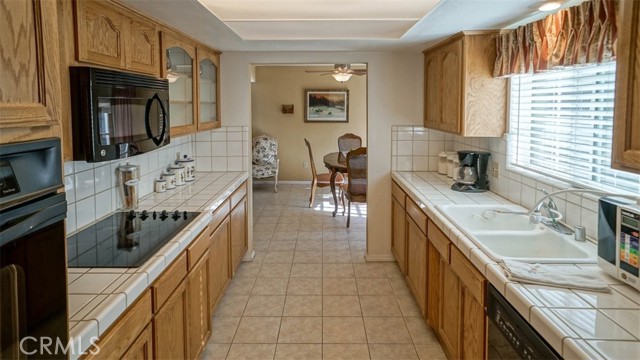 Detail Gallery Image 6 of 20 For 29450 Stallion Springs Dr, Tehachapi,  CA 93561 - 3 Beds | 2/1 Baths