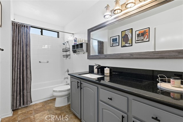 Detail Gallery Image 15 of 46 For 2637 W Cameron Ct #118,  Anaheim,  CA 92801 - 2 Beds | 2 Baths