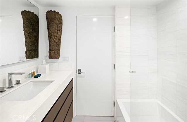 Detail Gallery Image 29 of 38 For 32 Emerald Bay, Laguna Beach,  CA 92651 - 3 Beds | 3/1 Baths