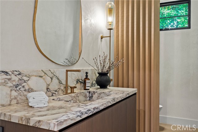 Detail Gallery Image 27 of 65 For 4625 Vesper Ave, Sherman Oaks,  CA 91403 - 5 Beds | 5/2 Baths