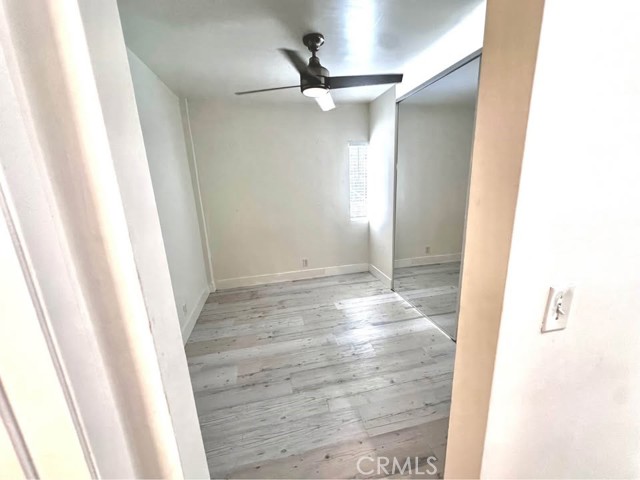 34 Ozone Ave, Venice CA: https://media.crmls.org/medias/56dc05fd-9fc6-4824-9ed0-c10a22bca1dd.jpg