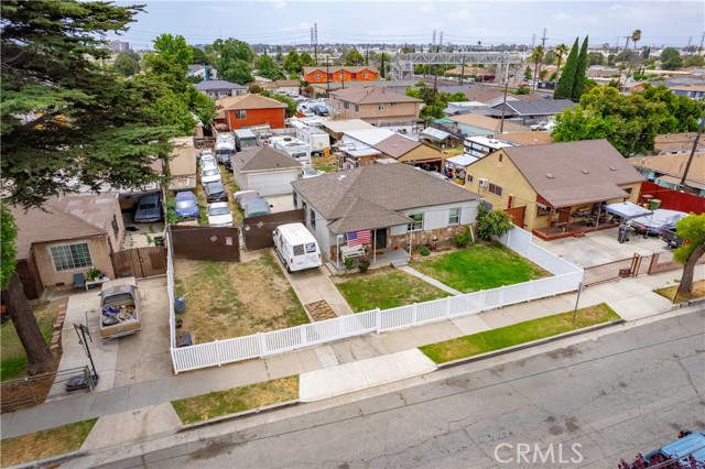 116 E Tichenor Street, Compton CA: https://media.crmls.org/medias/56dc46e9-68cf-4a0c-b787-ea1902c9bfb7.jpg