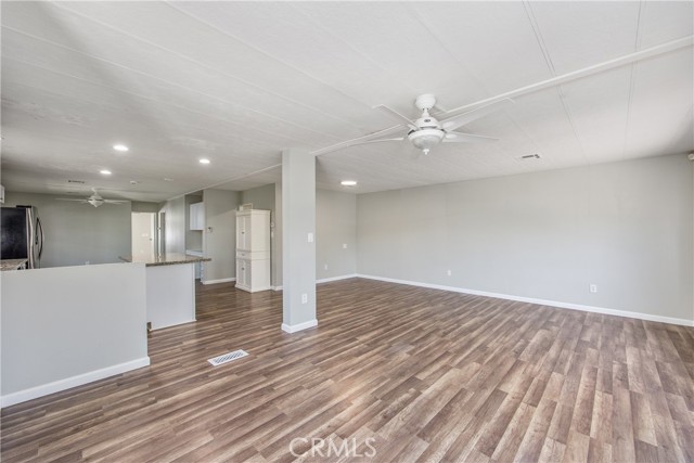 Detail Gallery Image 9 of 36 For 1186 Oakland Way, Corona,  CA 92882 - 2 Beds | 2 Baths