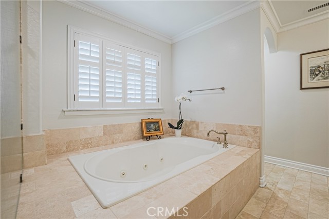 Ensuite Full Primary Bath