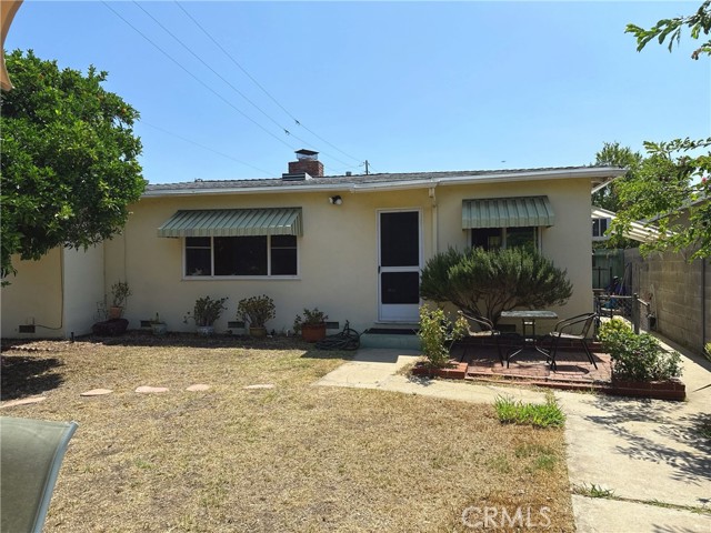 7135 Sultana Avenue, San Gabriel CA: https://media.crmls.org/medias/56dd4c64-6b7b-4ca7-af89-385bcdd58aa6.jpg