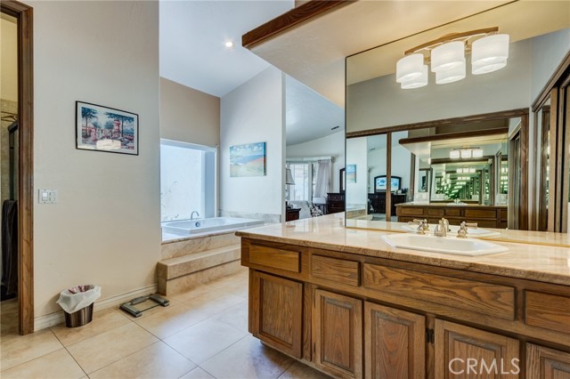 20003 Waco Road, Apple Valley CA: https://media.crmls.org/medias/56dd5fb8-8a57-4400-8ef2-c4cd3354426a.jpg