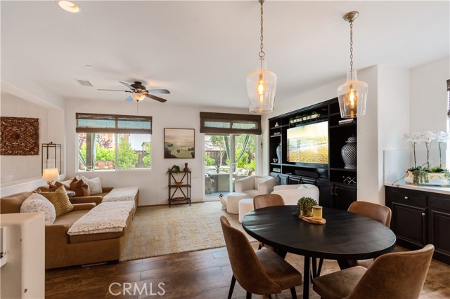 29238 Woodbridge Street, Lake Elsinore CA: https://media.crmls.org/medias/56deefdc-5c18-4ddd-bfaa-00eab06cf042.jpg