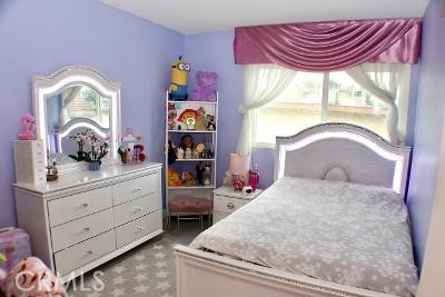 Detail Gallery Image 7 of 19 For 21015 Gresham, Canoga Park,  CA 91304 - 3 Beds | 2/1 Baths