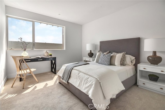 Detail Gallery Image 17 of 26 For 1345 Havenhurst Dr #4,  West Hollywood,  CA 90046 - 2 Beds | 2/1 Baths