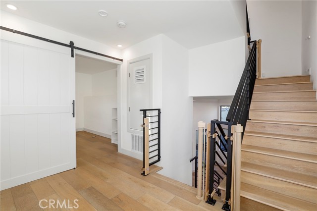 Detail Gallery Image 23 of 46 For 2400 Glendale Ct, Los Angeles,  CA 90039 - 3 Beds | 3 Baths