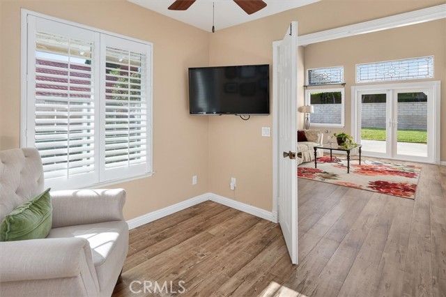 Detail Gallery Image 11 of 46 For 19447 Old Friend, Canyon Country,  CA 91351 - 4 Beds | 3 Baths