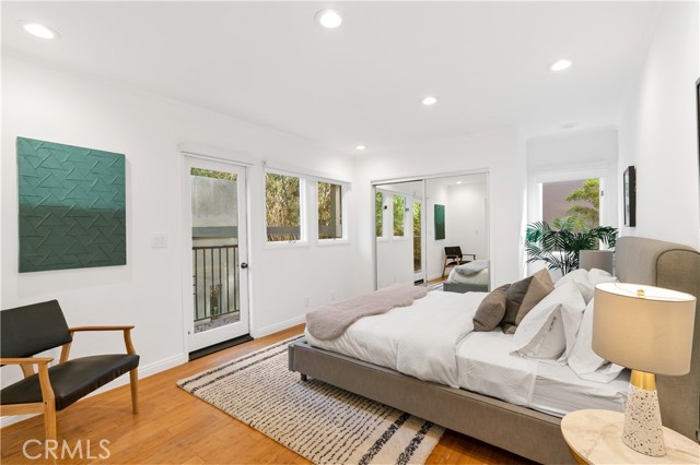 1156 S Carmelina Avenue, Los Angeles CA: https://media.crmls.org/medias/56e0a942-27b3-4cce-963e-3a62b2d28c19.jpg