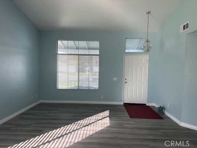 Detail Gallery Image 4 of 21 For 1343 W La Gloria, Rialto,  CA 92377 - 4 Beds | 2 Baths