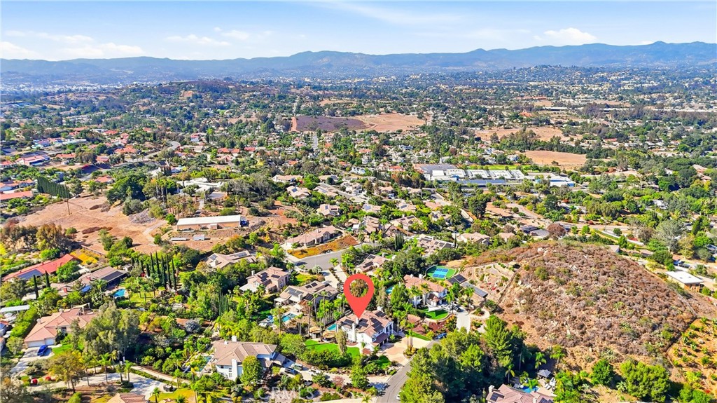 https://media.crmls.org/medias/56e18a30-5b5c-4881-82c4-9c7bf64c04f6.jpg?preset=X-Large