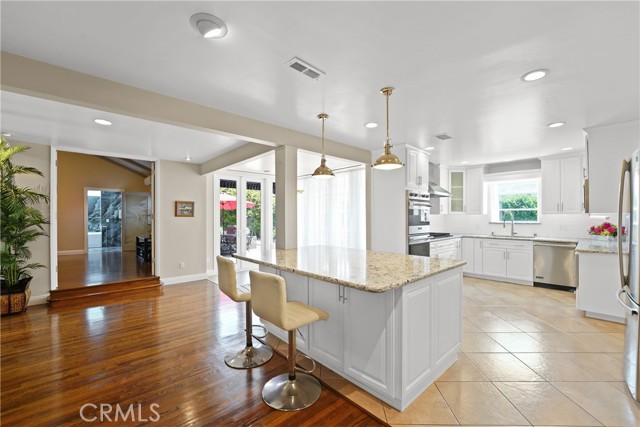 Detail Gallery Image 5 of 27 For 112 N Garfield Pl, Monrovia,  CA 91016 - 4 Beds | 2/1 Baths