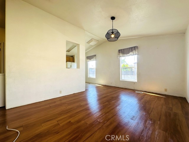 7560 Woodman Place, 46 photo 3
