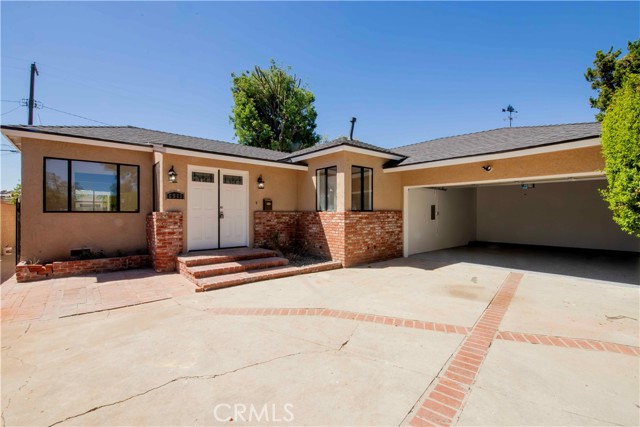 6911 Enfield Avenue, Reseda CA: https://media.crmls.org/medias/56e3cccb-772b-49ff-8038-a41f7a8c5eaa.jpg