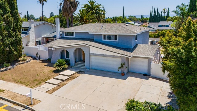 Detail Gallery Image 3 of 51 For 19818 Vintage St, Chatsworth,  CA 91311 - 5 Beds | 3 Baths
