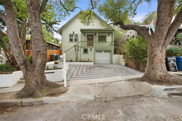 Detail Gallery Image 7 of 46 For 5850 Burwood Ave, Los Angeles,  CA 90042 - 3 Beds | 2 Baths