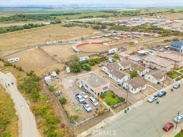 4589 12th Street, Guadalupe CA: https://media.crmls.org/medias/56e4f159-abb3-4204-a66d-e72a64a0465a.jpg