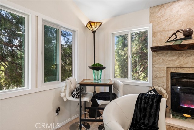 Detail Gallery Image 11 of 35 For 22968 Cedar Way, Crestline,  CA 92325 - 2 Beds | 1 Baths