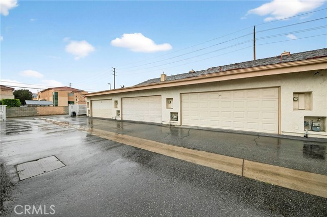 Detail Gallery Image 32 of 34 For 11360 166th #10,  Cerritos,  CA 90703 - 2 Beds | 1/1 Baths