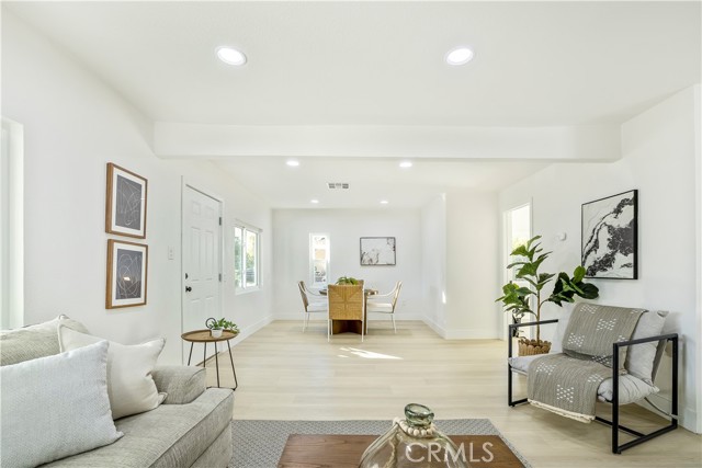116 W Orange Street, San Bernardino CA: https://media.crmls.org/medias/56e64413-20ce-409f-9025-7abbab852e3e.jpg