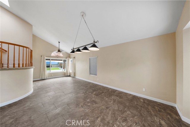 23573 Spindle Way, Murrieta CA: https://media.crmls.org/medias/56e67ee4-a8f2-4f04-acae-ea0dd78e367f.jpg