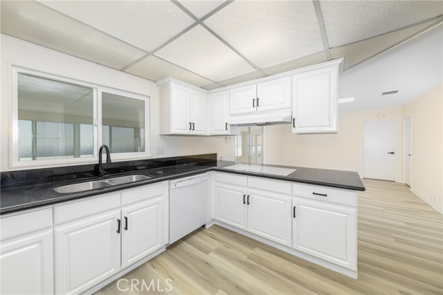 Detail Gallery Image 5 of 34 For 40975 Laredo Trl, Cherry Valley,  CA 92223 - 2 Beds | 2 Baths