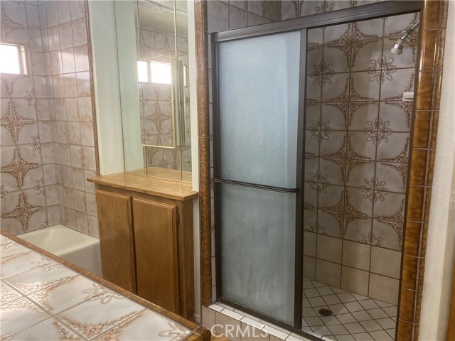 17870 Sage Hen Road, Victorville CA: https://media.crmls.org/medias/56e6c5a6-ef92-4ede-9204-3b8a013bbae3.jpg