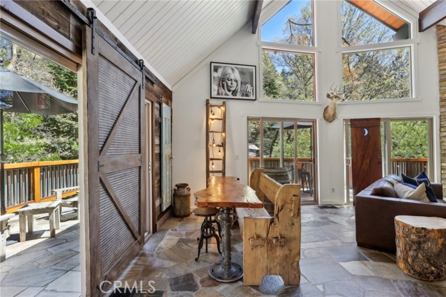 Detail Gallery Image 23 of 59 For 385 Iris Dr, Twin Peaks,  CA 92391 - 4 Beds | 3 Baths