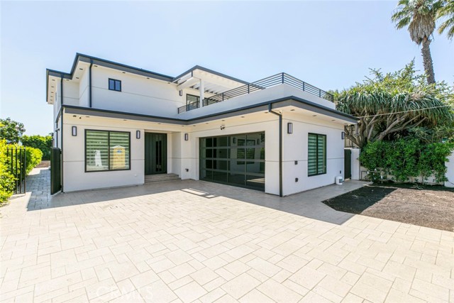 6426 Varna Avenue, Van Nuys CA: https://media.crmls.org/medias/56e78c94-2f6a-4108-9dcf-b409af9ee8af.jpg