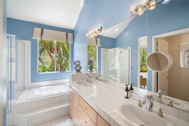 48 Siena, Laguna Niguel CA: https://media.crmls.org/medias/56e79e8d-f200-4d1e-96ba-773a7a263cac.jpg