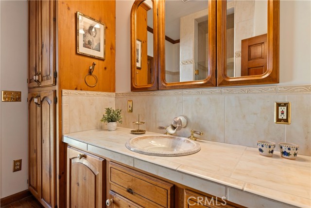 Detail Gallery Image 31 of 70 For 608 Dixon Dr, Lakeport,  CA 95453 - 2 Beds | 2 Baths