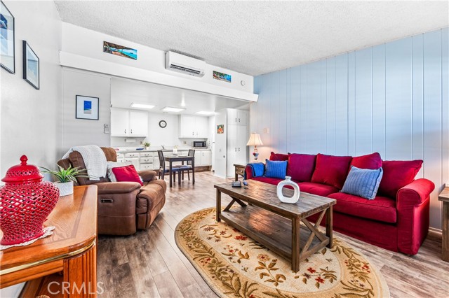 Detail Gallery Image 7 of 34 For 1542 35j Merion Way 35j,  Seal Beach,  CA 90740 - 1 Beds | 1 Baths