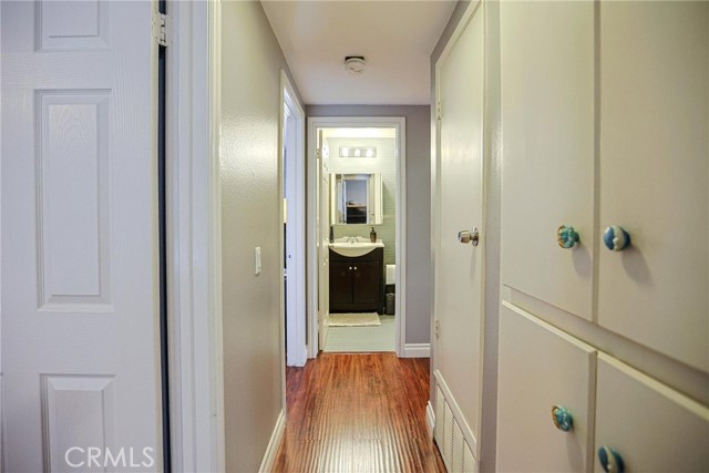 Image 32 of 53 For 12 Silverwood 19