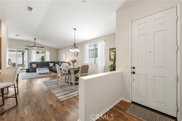 30294 Coralium Way, Menifee CA: https://media.crmls.org/medias/56e8ea87-f5e8-4375-9174-aaacebdc18a1.jpg