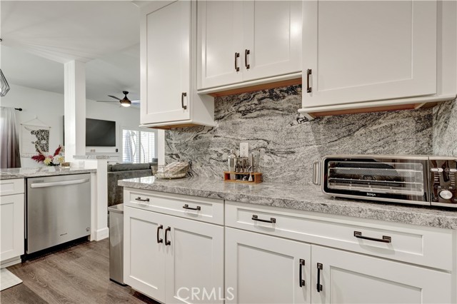 Detail Gallery Image 23 of 50 For 28102 Bobwhite #3,  Saugus,  CA 91350 - 3 Beds | 2/1 Baths