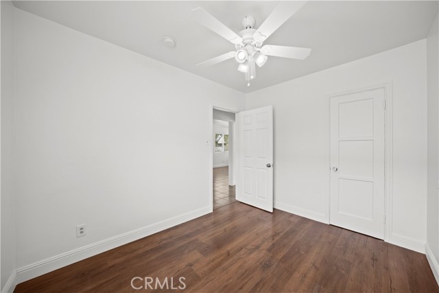 5166 McCallum Avenue, South Gate CA: https://media.crmls.org/medias/56ea4d1c-26d0-410c-9efe-2ce34fc5e96e.jpg