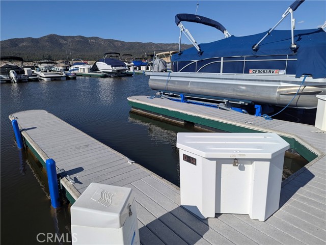 400 D-14 Pine Knot Avenue, Big Bear Lake CA: https://media.crmls.org/medias/56eb6adf-5917-4794-9ca1-a646b497668e.jpg