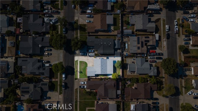 12019 Busiris Ave, Norwalk CA: https://media.crmls.org/medias/56eb8576-cdfc-4a90-bc47-745b761adfc2.jpg